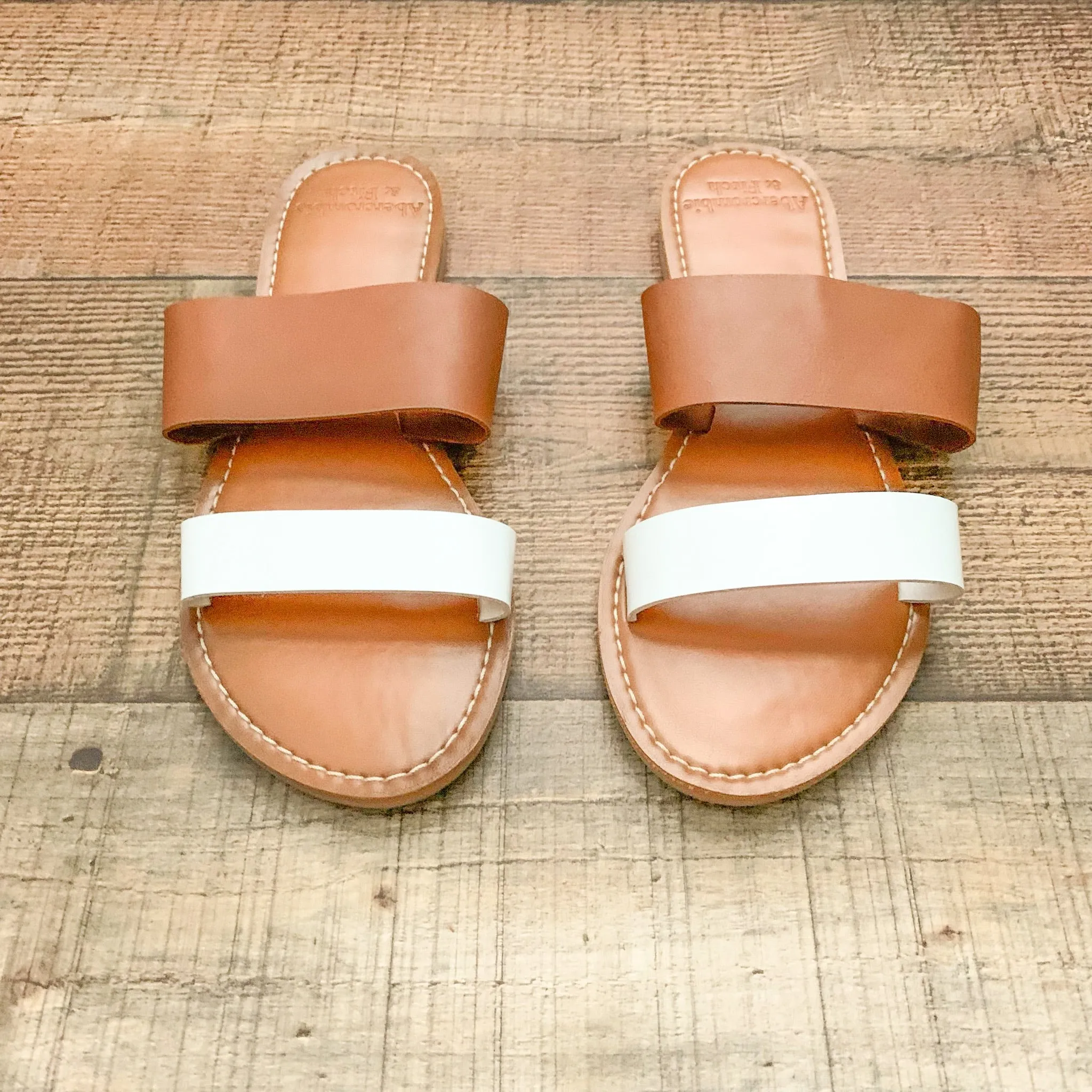 Abercrombie & Fitch White/Camel Sandals- Size ~7 (See Notes!)