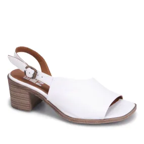 Bueno Millie Heeled Sandal in White