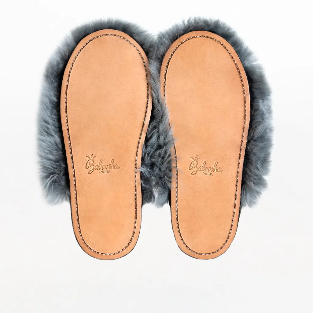 ETHICALLY AND CRUELTY FREE ALPACA SLIPPERS IN DOLPHIN GREY