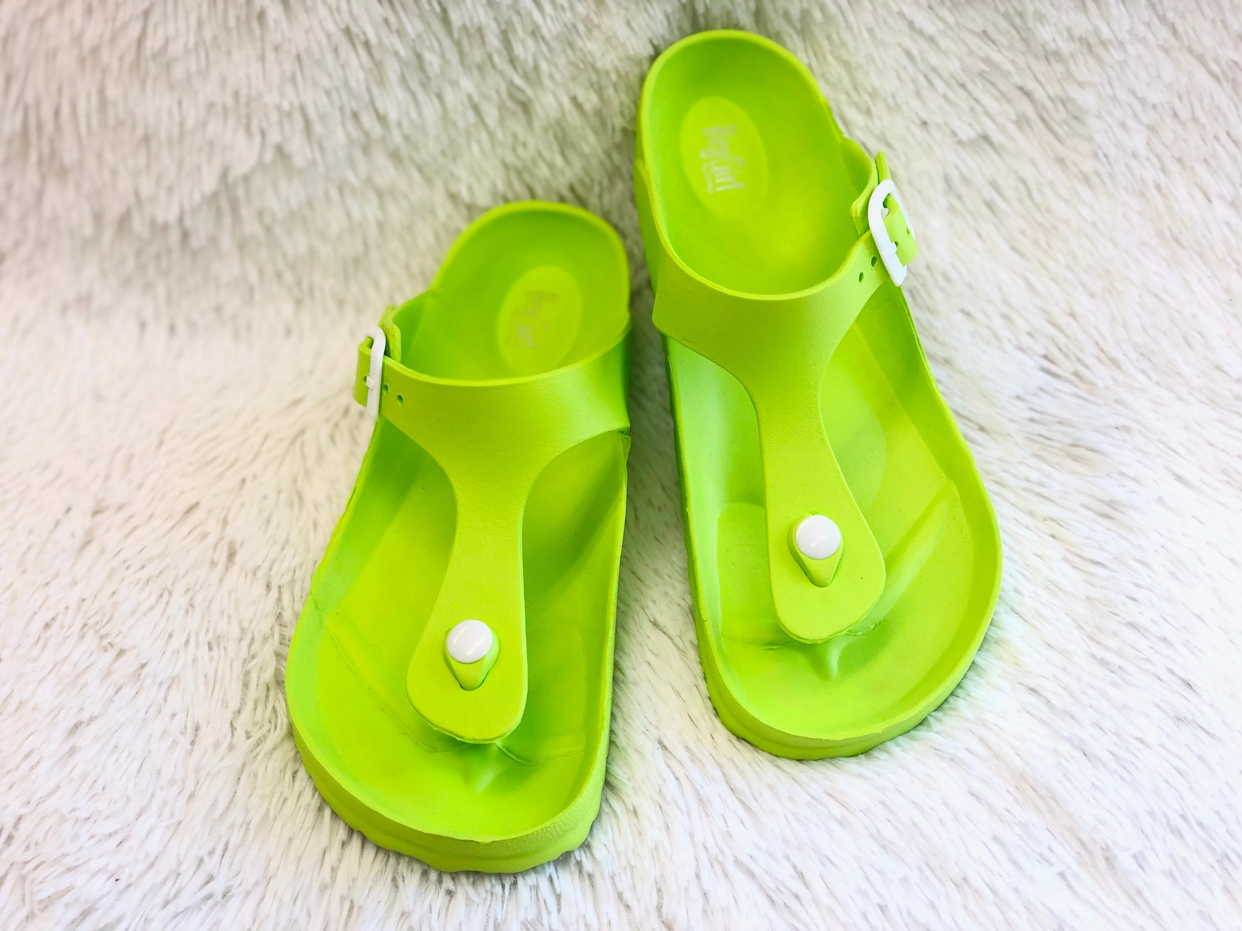 #K98 Slide In To The Weekend Sandals (Lime)